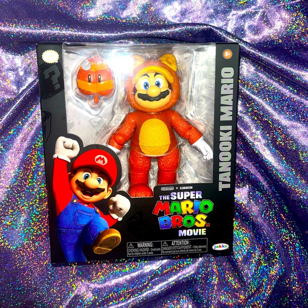 Super Mario Bros Racoon Figure